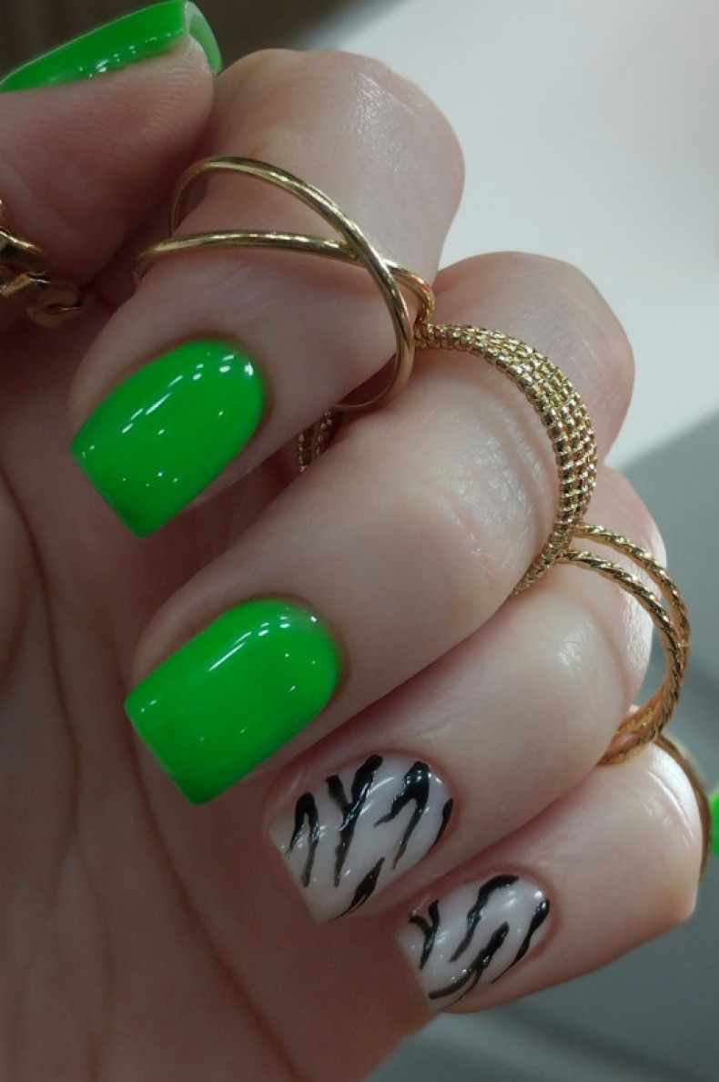 Zebra bright manicure green, photo - Manicurist Barb Manicure