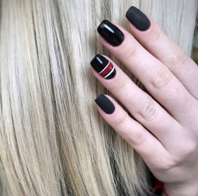 Дизайн и матовый топ цена 500 грн, photo - Manicurist Barb Manicure