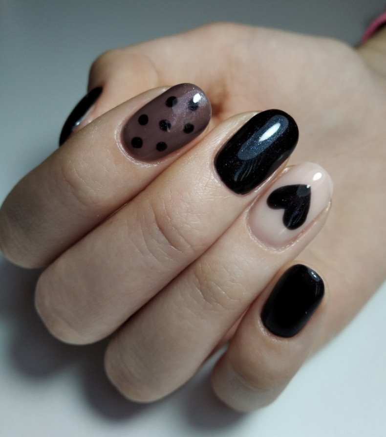 Black heart polka dot, photo - Manicurist Barb Manicure