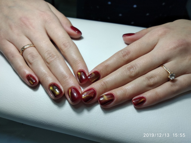 Burgundy cat eye, photo - Manicurist Barb Manicure