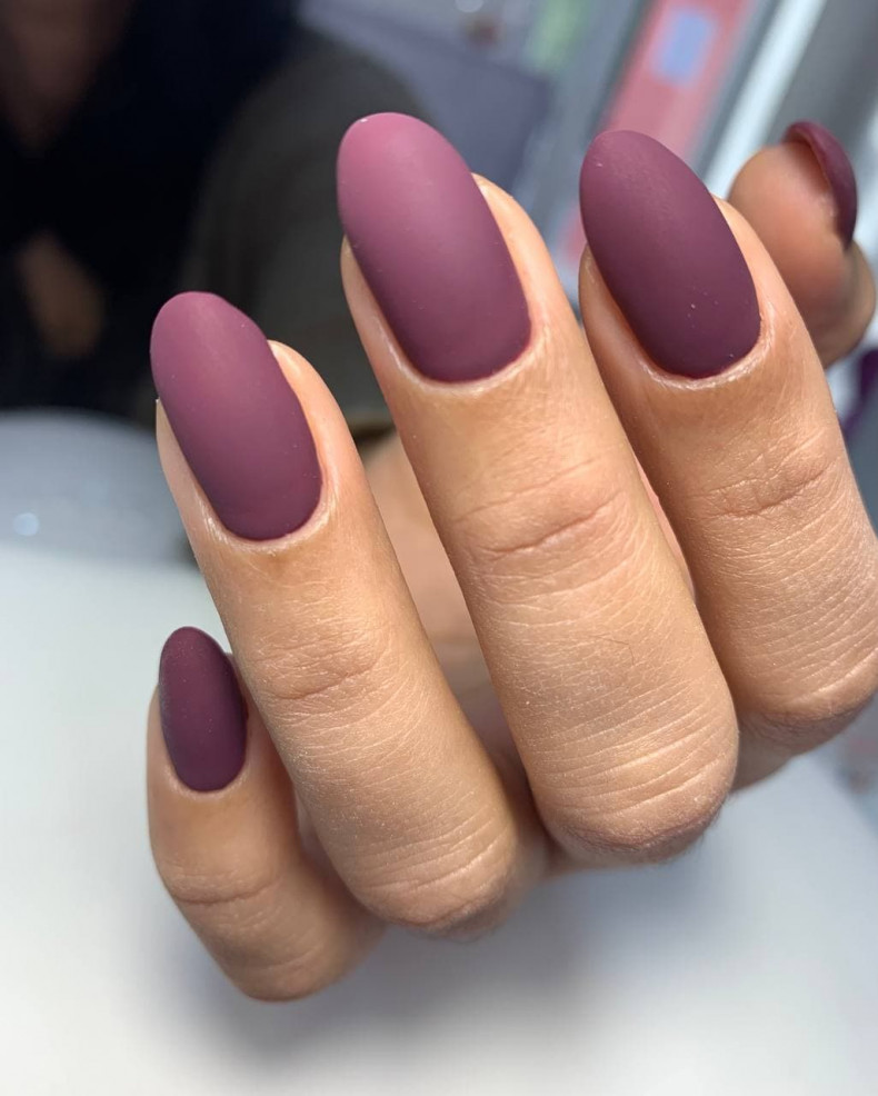 Burgundy matte, photo - Manicurist Barb Manicure