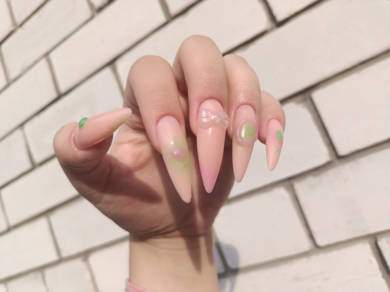 Дуже ніжне нарощування, photo - Manicurist Barb Manicure