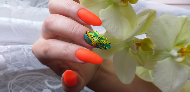 Рыбка выполнена в технике "Гелевая лепка", photo - Manicurist Barb Manicure