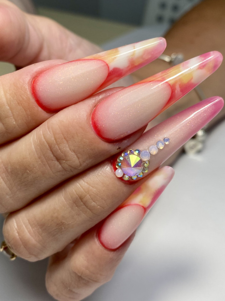 Арочне моделювання 
Сучасний арочний мигдаль 
Викладний фр, photo - Manicurist Barb Manicure