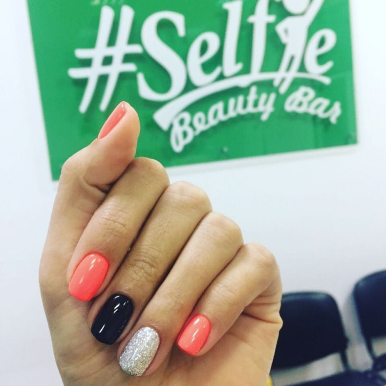 Silver coral, photo - Manicurist Barb Manicure