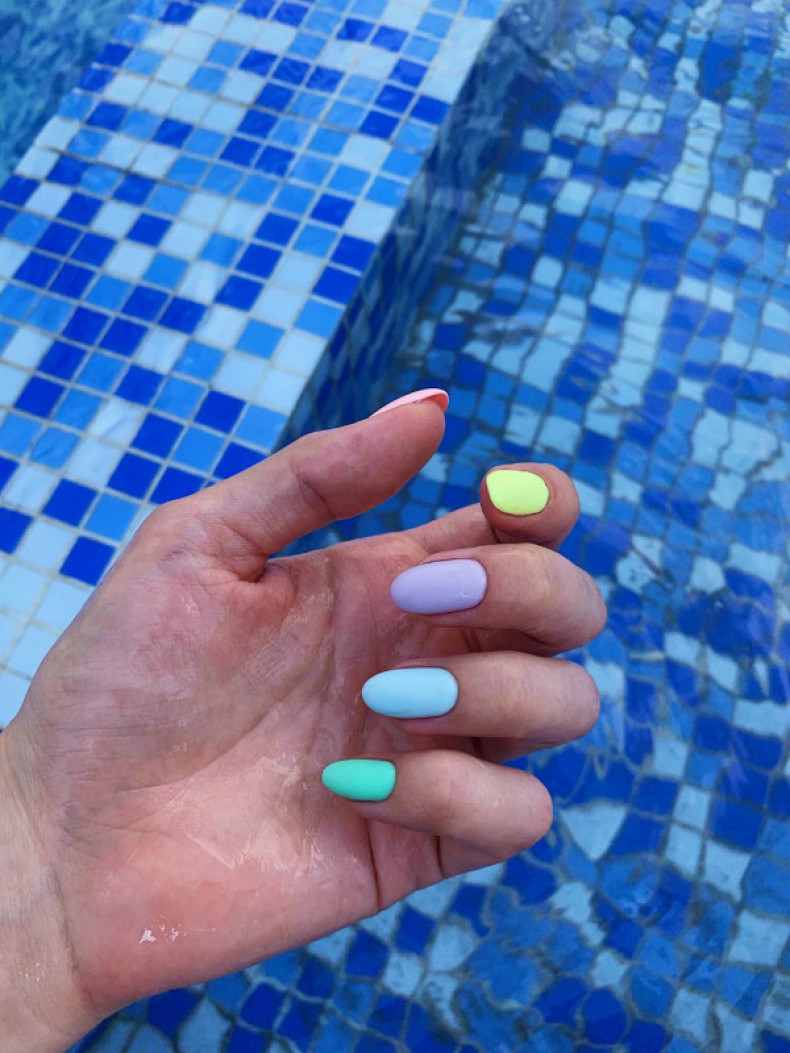 Pastel as, photo - Manicurist Barb Manicure