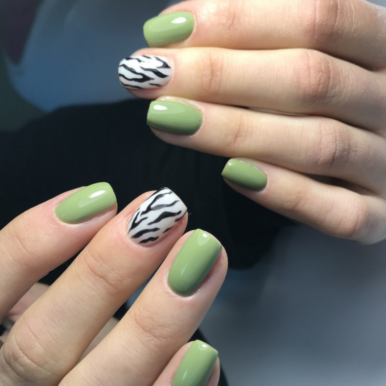 Pastel green olive, photo - Manicurist Barb Manicure