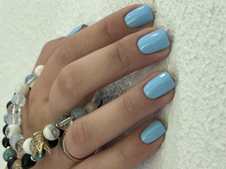  , photo - Manicurist Barb Manicure