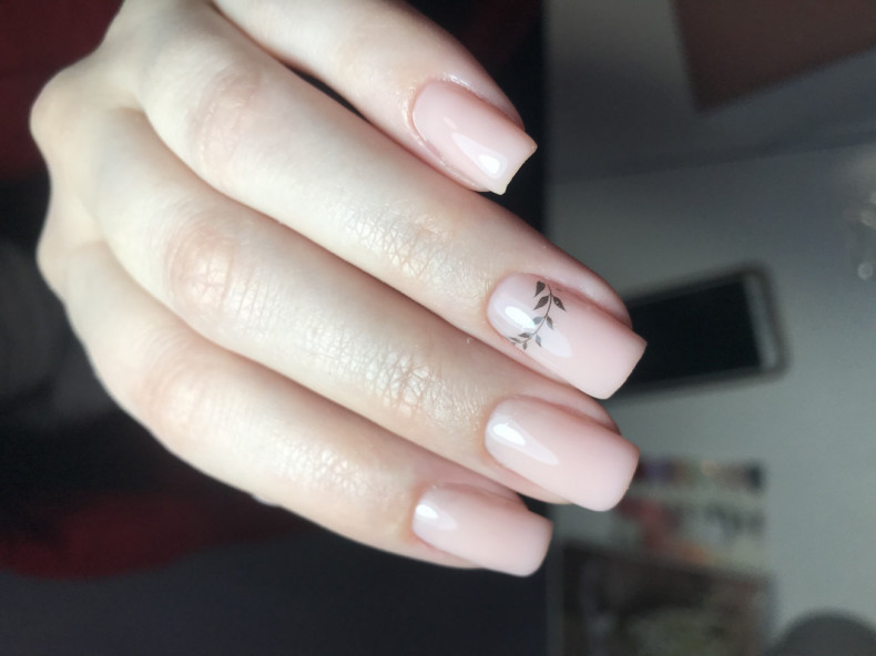 Light minimalist business, photo - Manicurist Barb Manicure