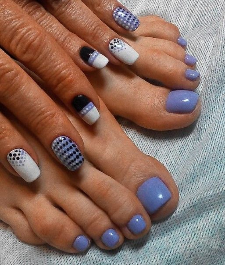 Lilac pattern polka dot, photo - Manicurist Barb Manicure