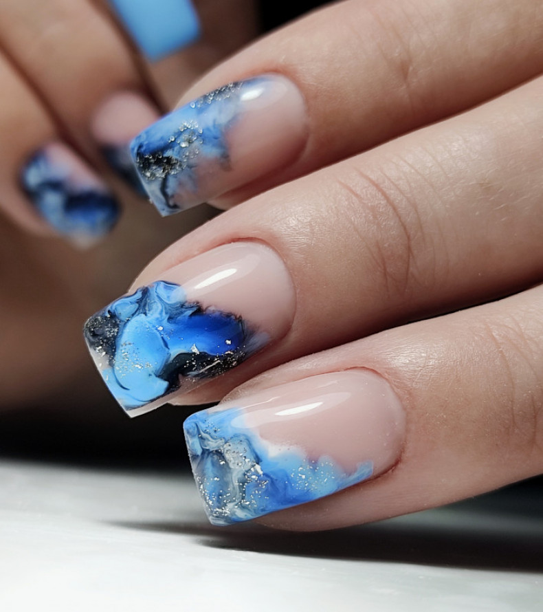 Marble light blue ocean, photo - Manicurist Barb Manicure