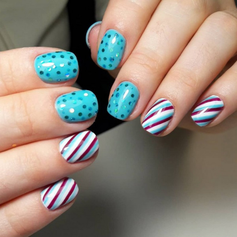 Light blue striped polka dot, photo - Manicurist Barb Manicure