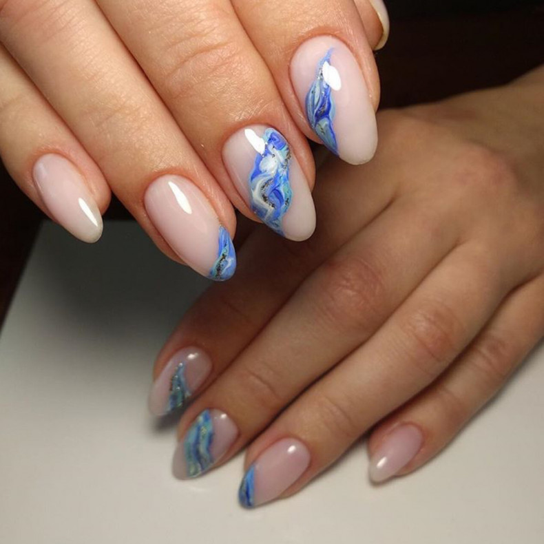 Light blue ocean, photo - Manicurist Barb Manicure