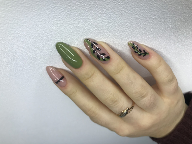 Green khaki with design, photo - Manicurist Barb Manicure