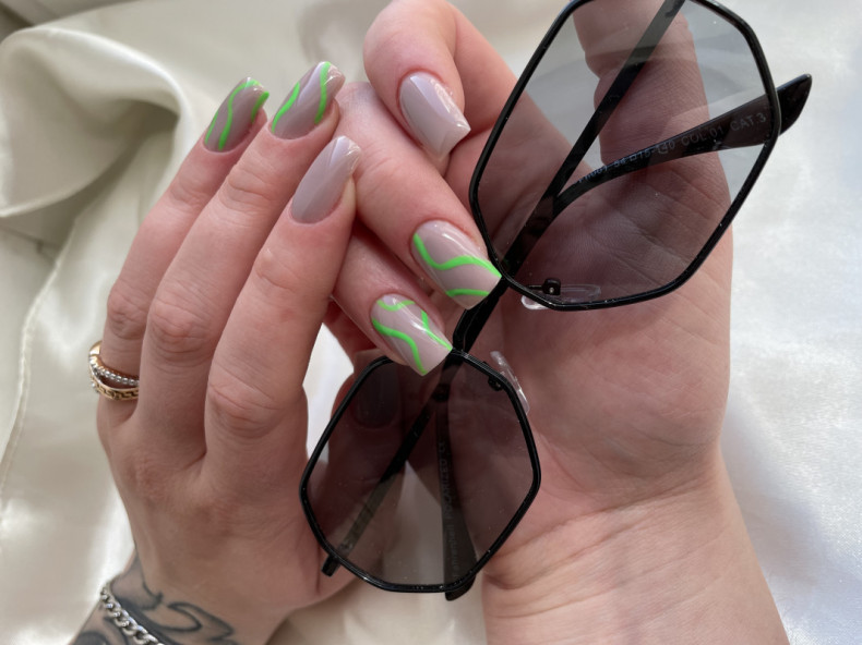 Green grey light manicure, photo - Manicurist Barb Manicure