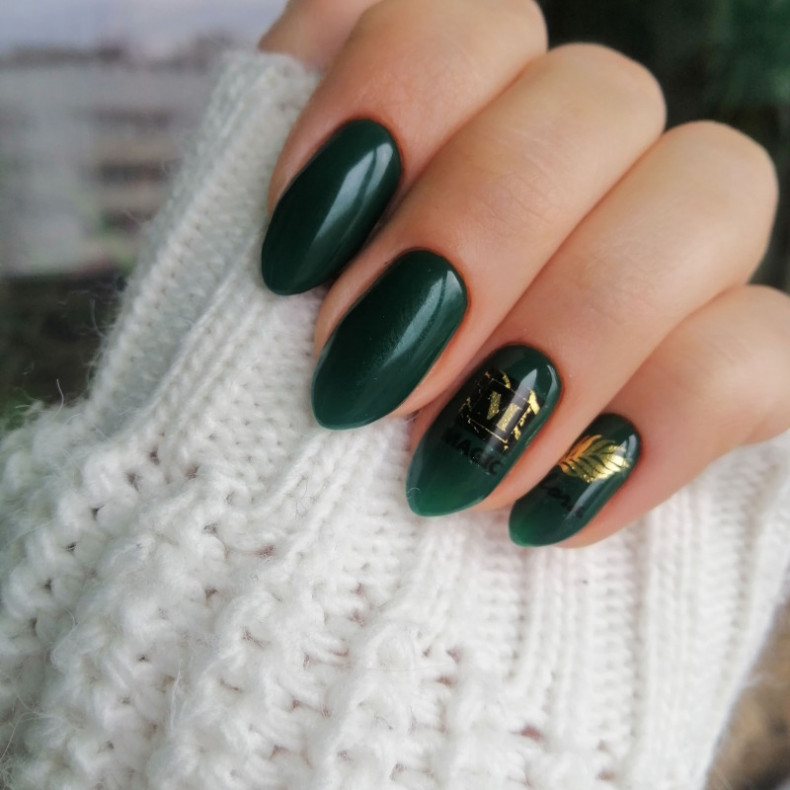 Green dark nail stickers, photo - Manicurist Barb Manicure