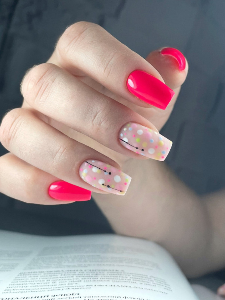 Coffin crimson dotted, photo - Manicurist Barb Manicure