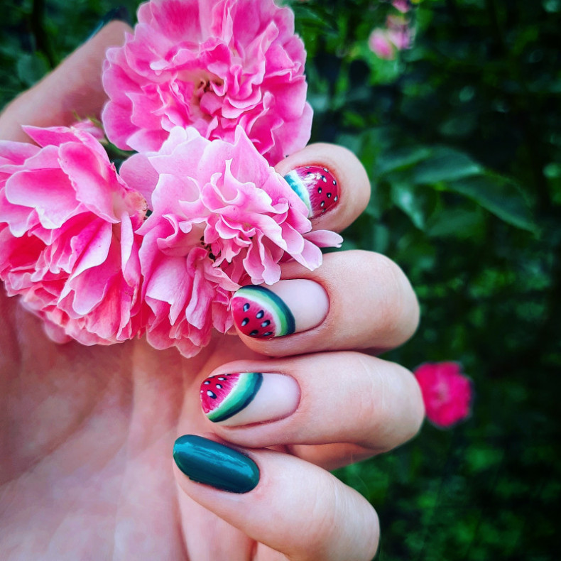 Watermelon manicure with rubbing emerald, photo - Manicurist Barb Manicure