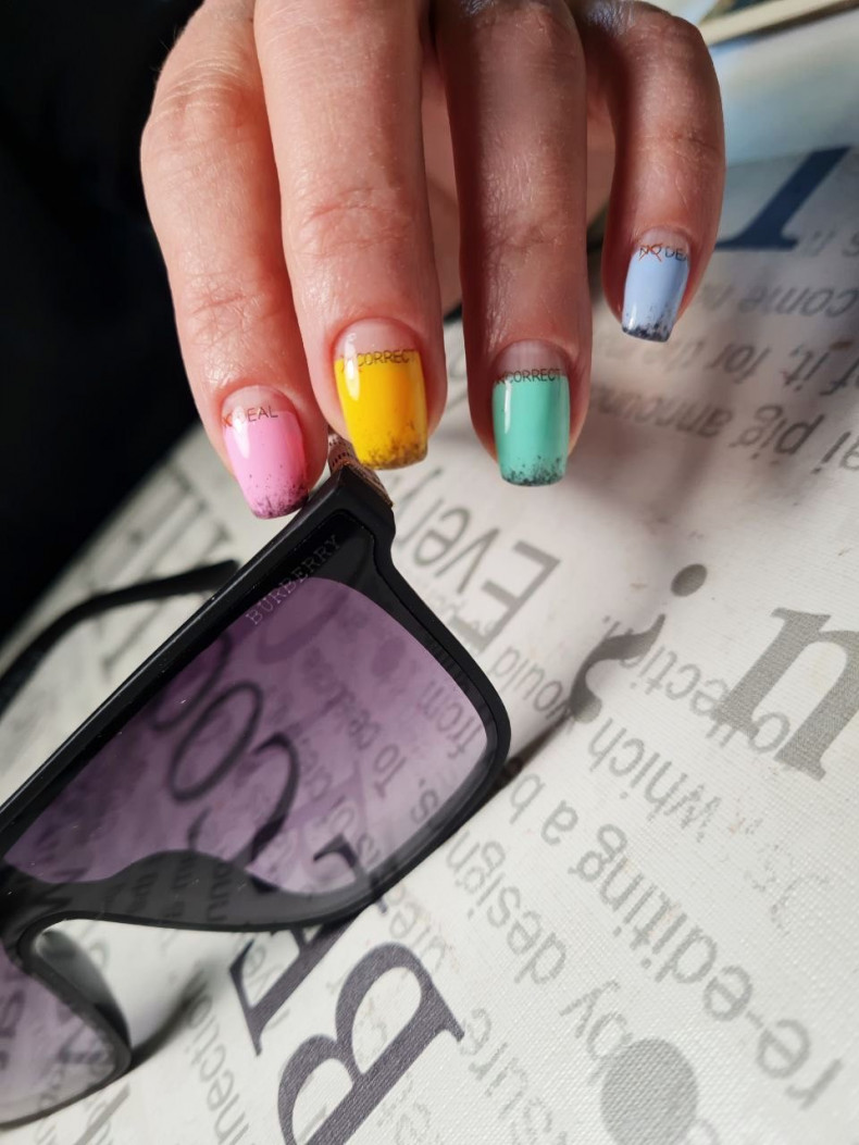 Colorful colored non-ferrous, photo - Manicurist Barb Manicure