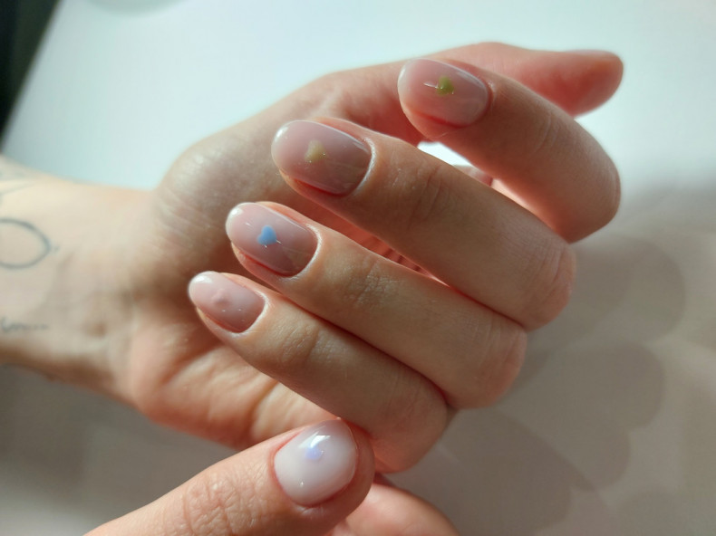 Mit herz ovale mittellange, photo - Maniküre Barb Manicure