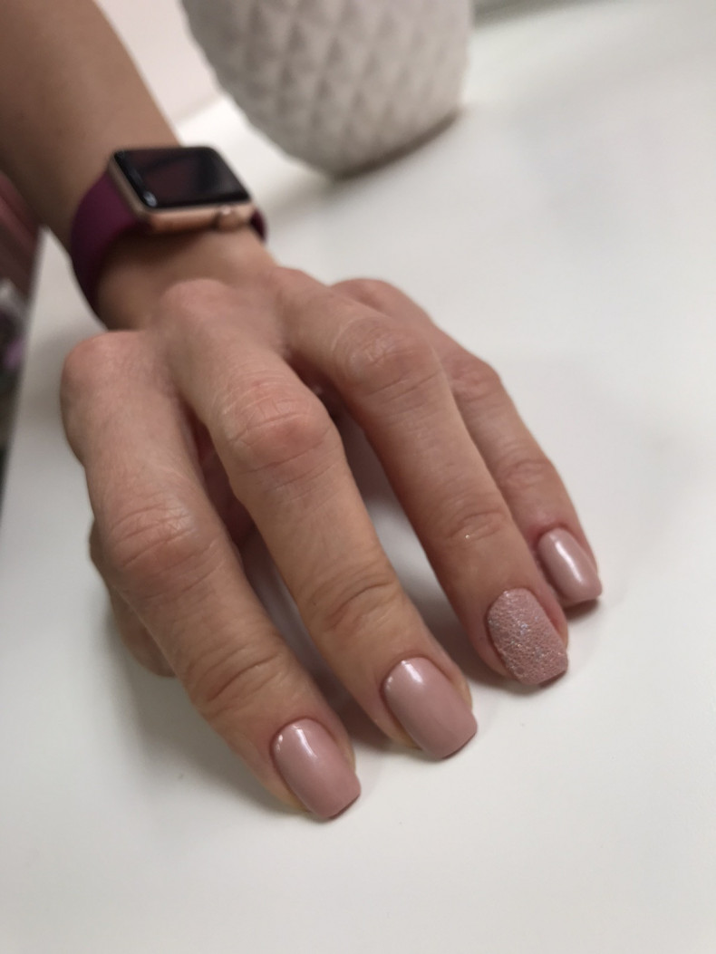 Kaffee braun mittellange, photo - Maniküre Barb Manicure