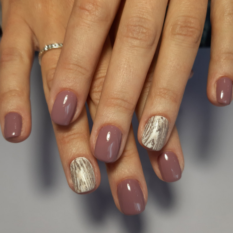 Brown pattern chocolate, photo - Manicurist Barb Manicure