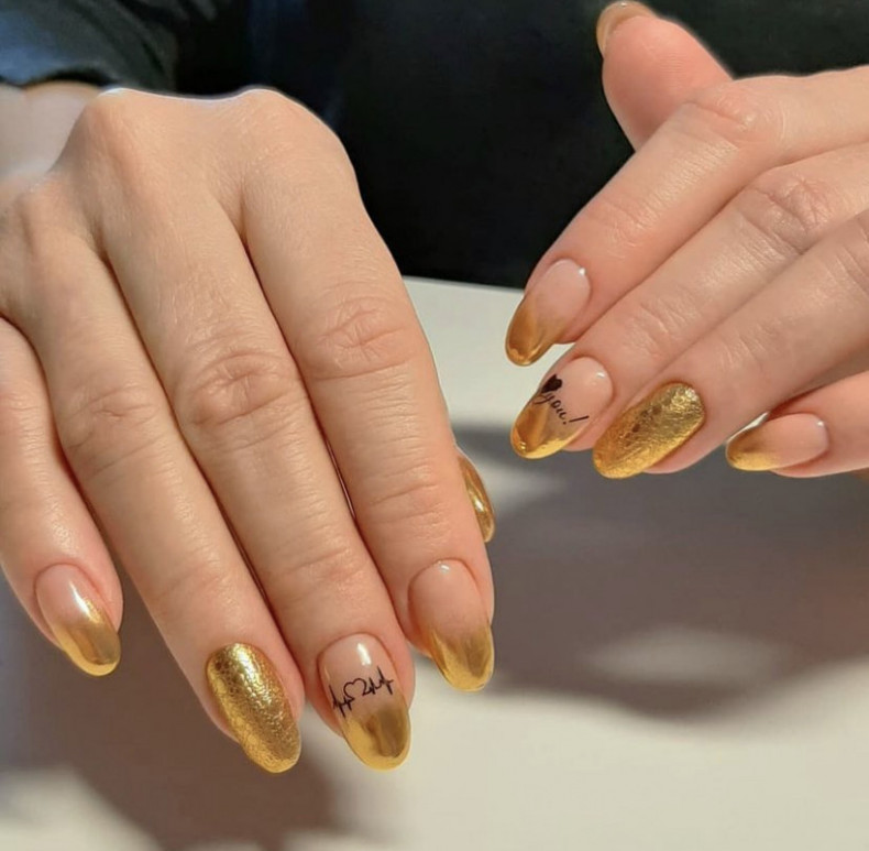  , photo - Manicurist Barb Manicure