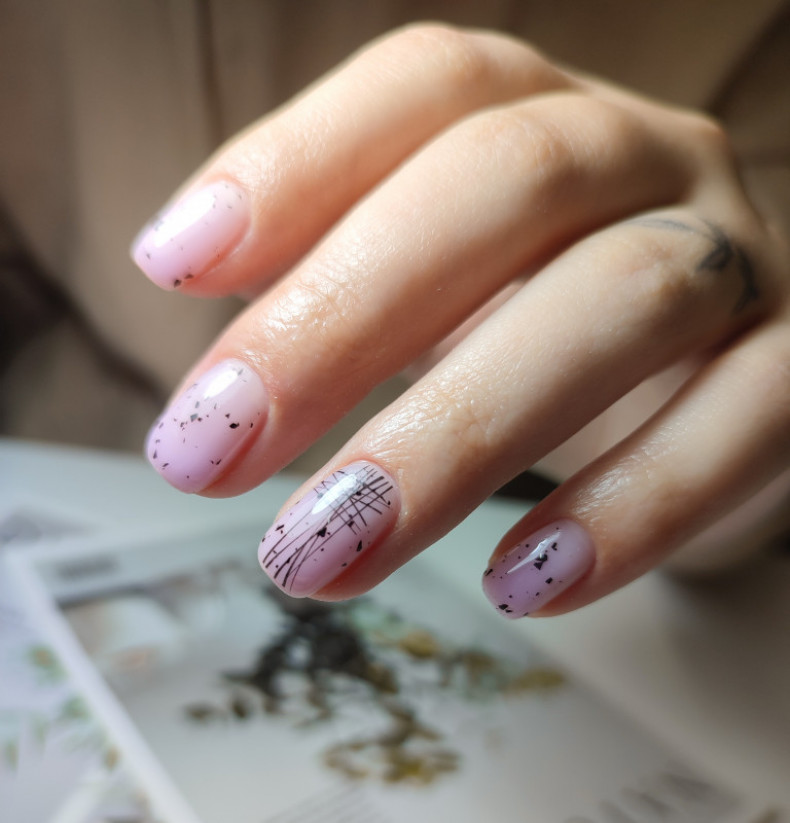 Spider web, photo - Manicurist Barb Manicure