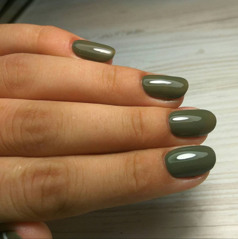 Khaki, photo - Manicurist Barb Manicure