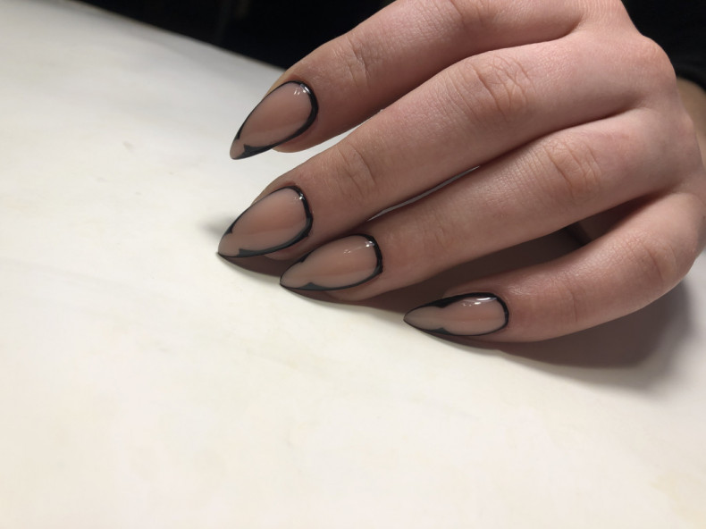 Minimalist extraordinary manicure with black polish, photo - Manicurist Barb Manicure