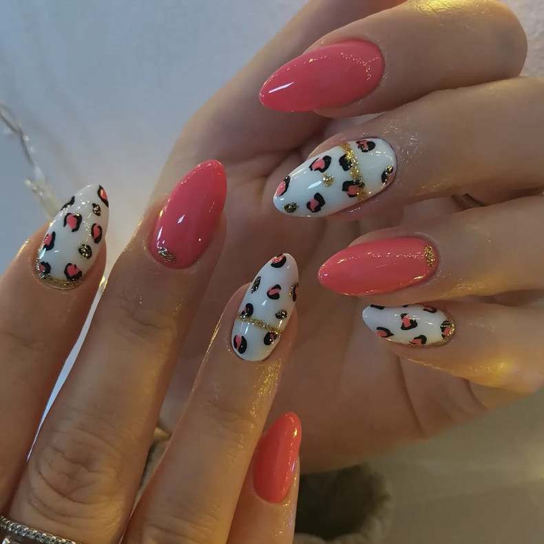 Coral animal print, photo - Manicurist Barb Manicure