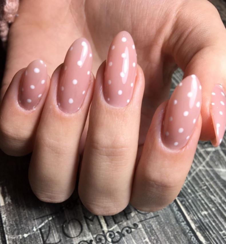 Polka dot, photo - Manicurist Barb Manicure