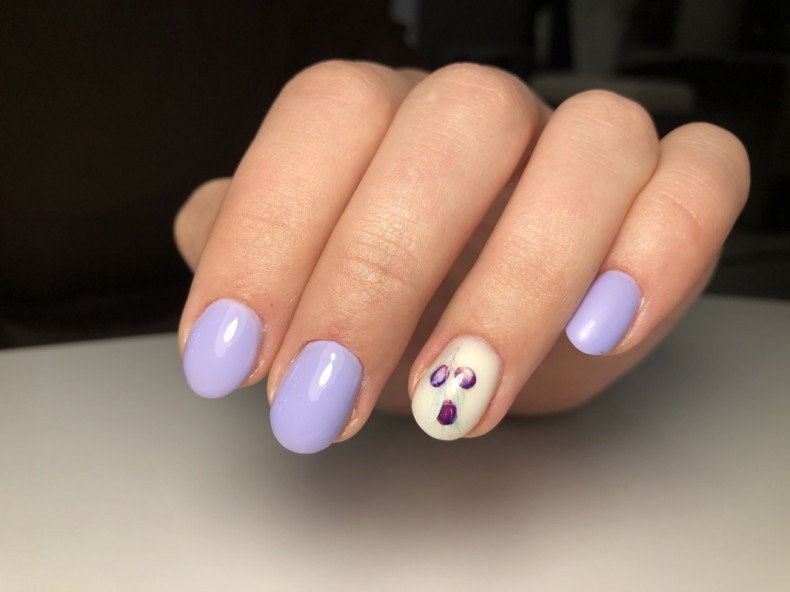 Medium lavender, photo - Manicurist Barb Manicure