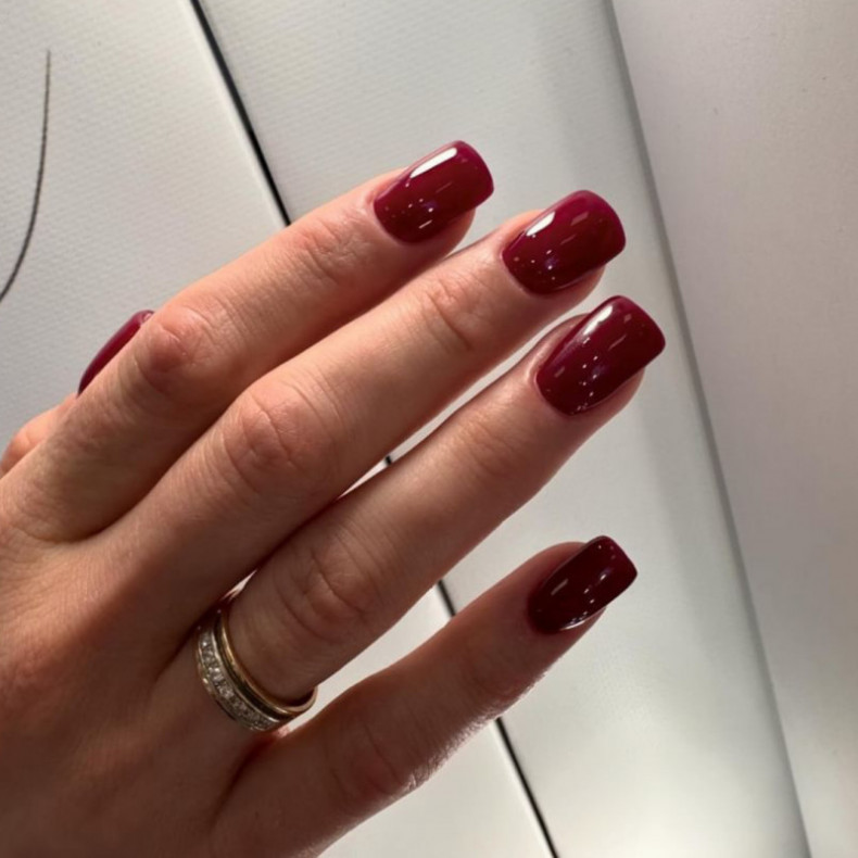 Wine, photo - Manicurist Barb Manicure