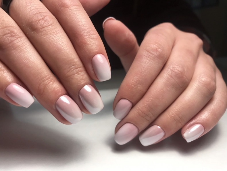 Комбіновий манікюр, омбре аерографом, втирка, photo - Manicurist Barb Manicure