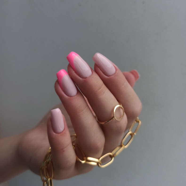 Zdejmowanie, czyszczenie i wzmacnianie paznokci metodą żelową i french, photo - Manicurzysta Barb Manicure