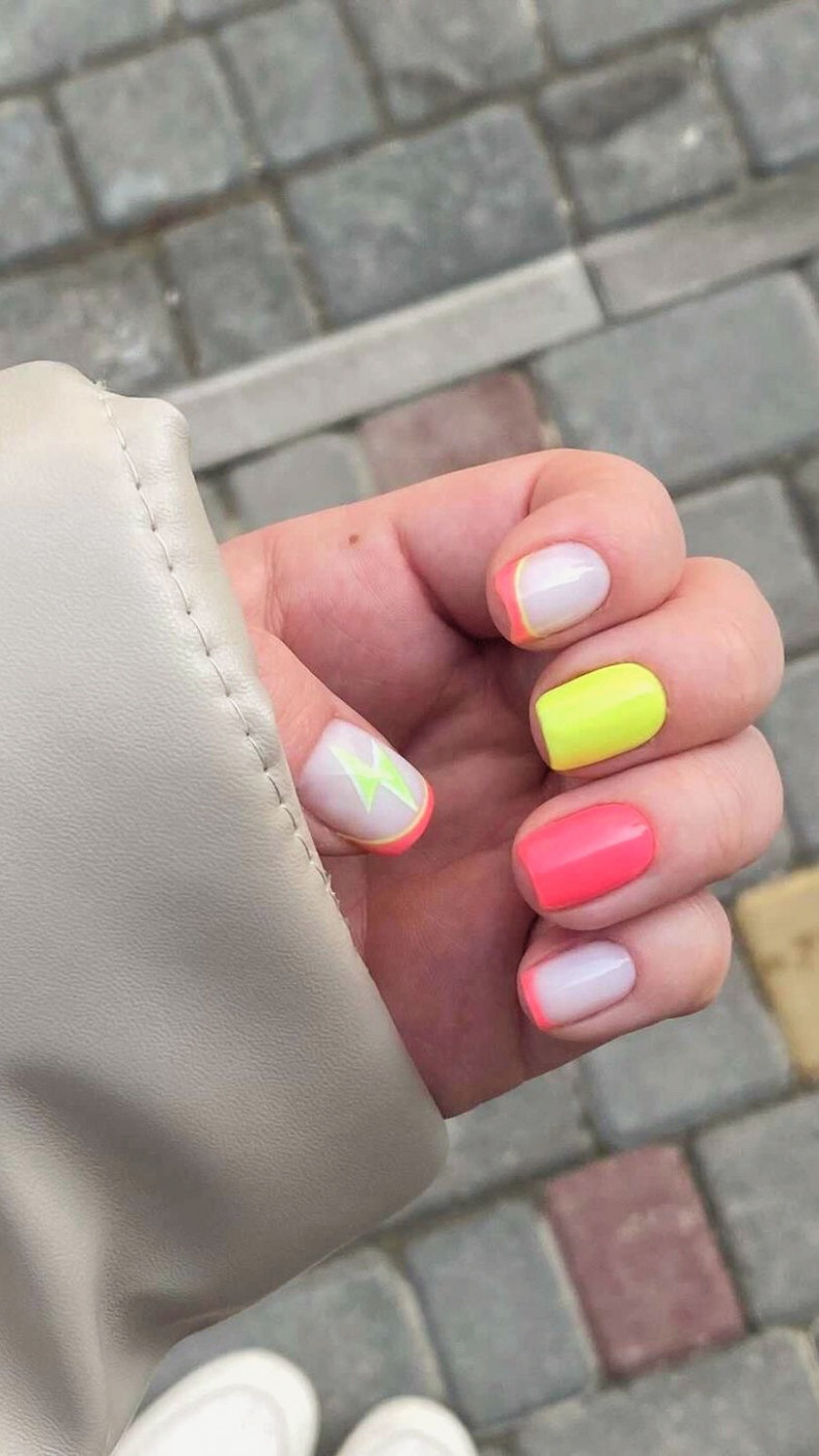 Neon francuski, photo - Manicurzysta Barb Manicure