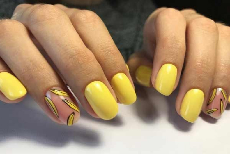 Классический маникюр + гель лак+дизайн, photo - Manicurist Barb Manicure