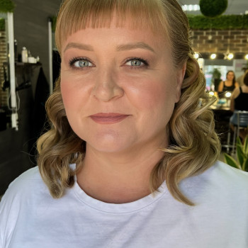 Дневной макияж
                    Maskenbildner Инна Цымлянская Krasnodar