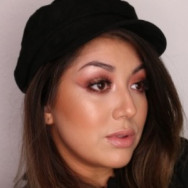 Maskenbildner Katrina Bochum,