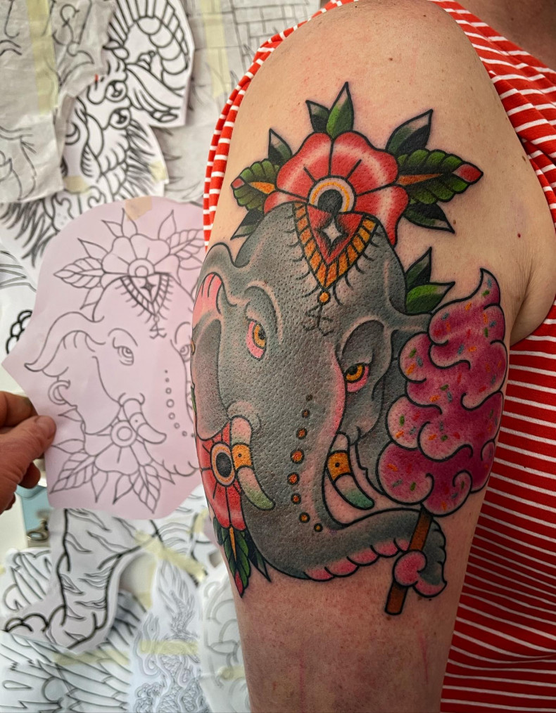 Männer Schulter Elefant, photo - Tattoo-Meister Tobias Salewski