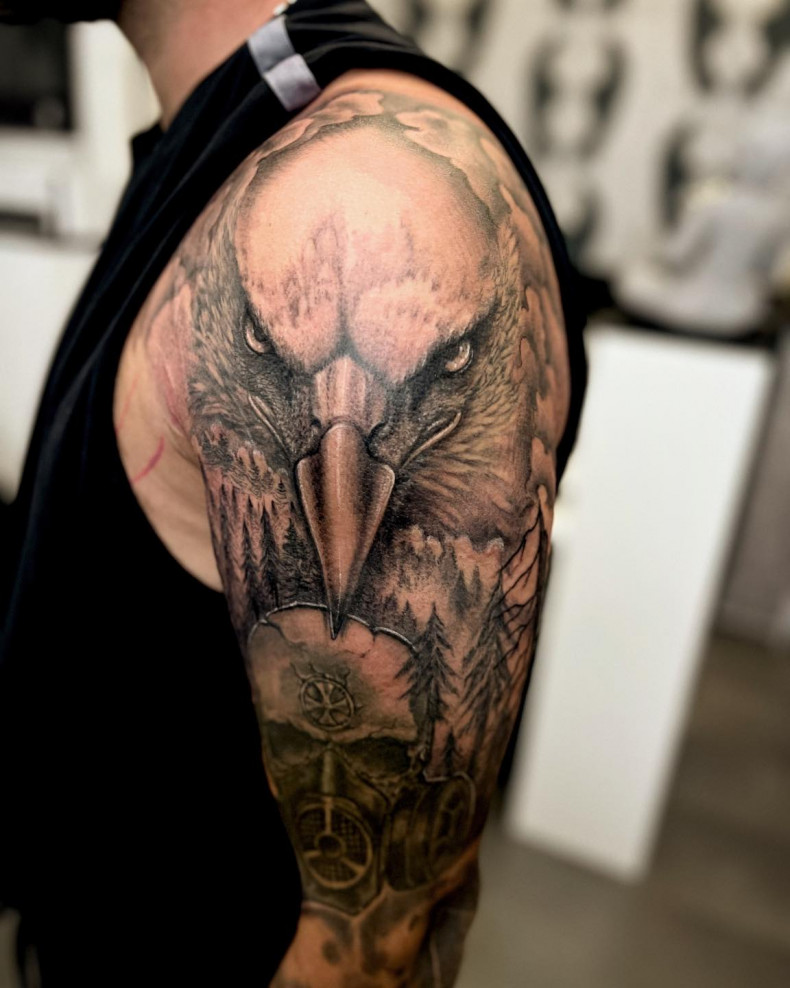 Männer Schulter adler, photo - Tattoo-Studio White Pearl