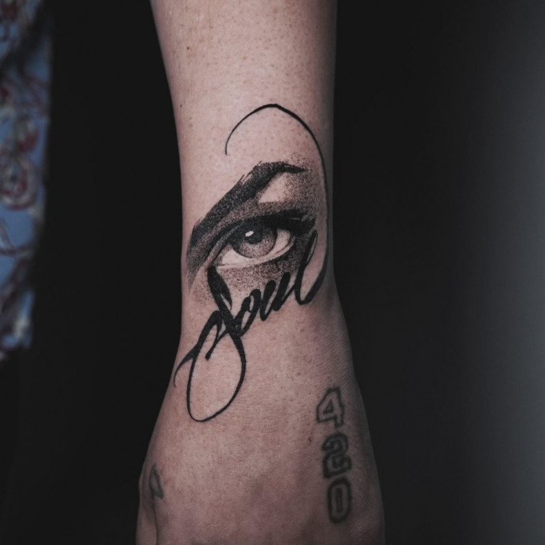 Männer auge Arm, photo - Tattoo-Studio Sorry Mom