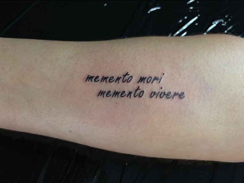 Ramię pamiątka morska napis, photo - Studio tatuażu One Last Tattoo