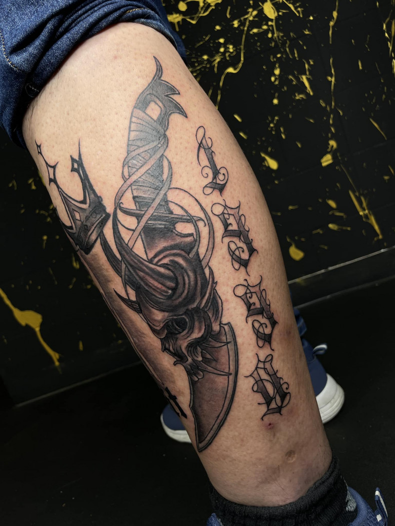 Männer Bein messer, photo - Tattoo-Studio One Last Tattoo