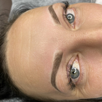 Перманент брів ??
Makijaż permanentny brwi ??