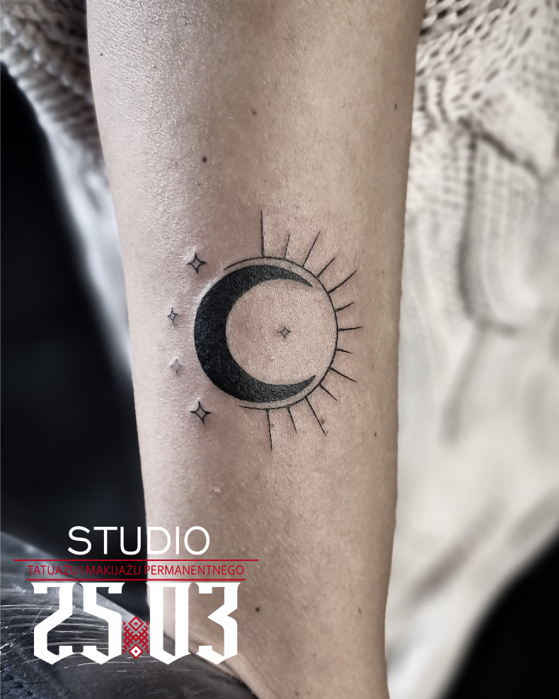 На руке, photo - Студия татуажа Studio 25.03