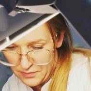 Косметолог Ева Щецин,