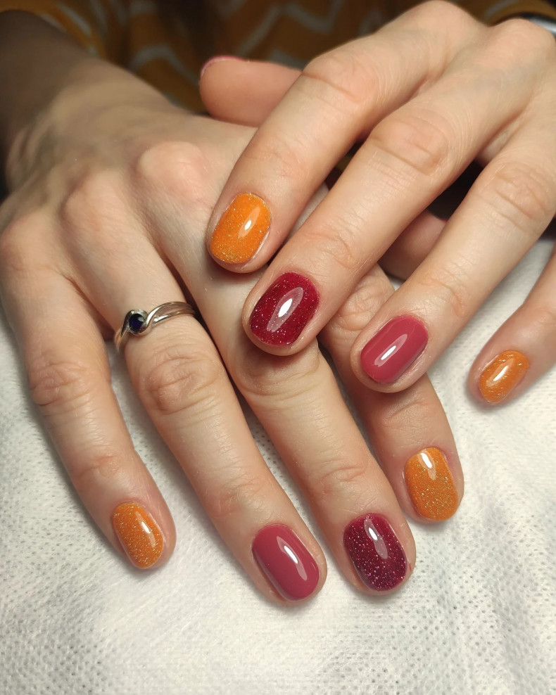 Short fall burgundy, photo - Manicurist Nadzieja Uspenska
