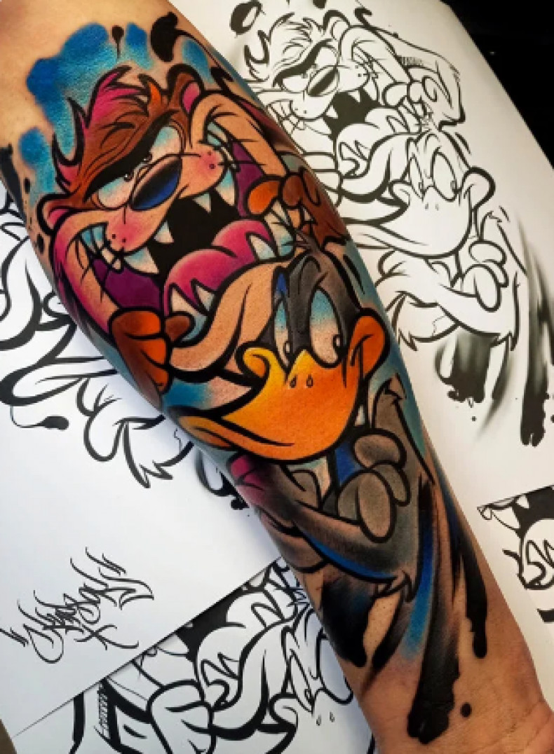 Cartoon Unterarm bunt, photo - Tattoo-Studio Rock'n'Roll